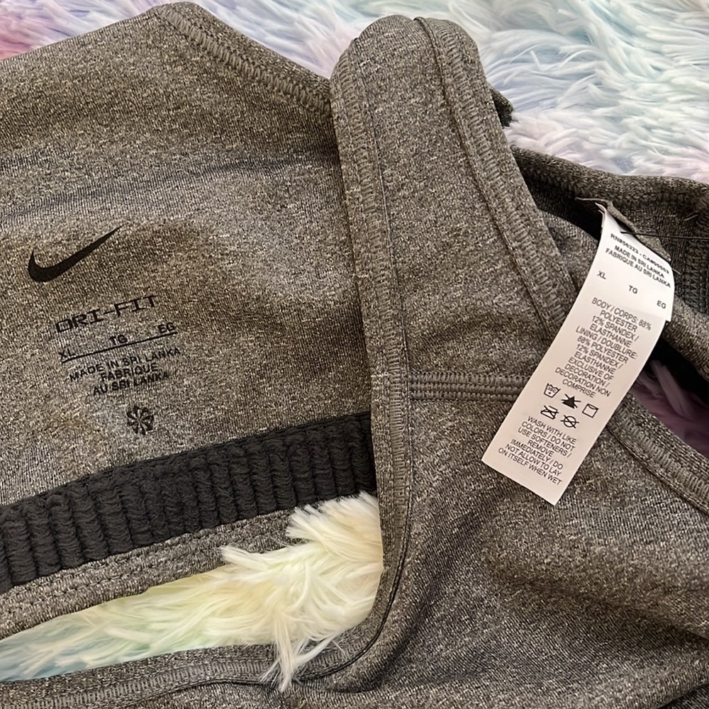 Dri-Fit Sports Bra - Picture 3 of 3